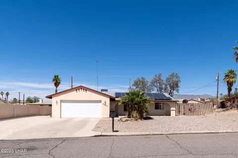 2897 Castaway Dr, Lake Havasu City, AZ 86406