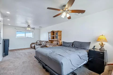 Bedroom - 3030 E Gordon Dr, Kingman, AZ 86409 photo 4 of 13