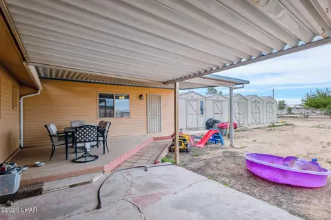 Exterior - 3030 E Gordon Dr, Kingman, AZ 86409 photo 7 of 14