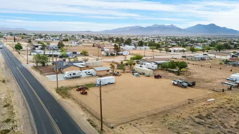 View/Area - 3030 E Gordon Dr, Kingman, AZ 86409 photo 2 of 10