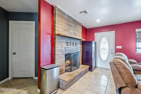 Entry Way - 3030 E Gordon Dr, Kingman, AZ 86409 photo 1 of 4