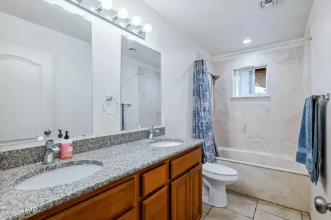 Bath - 3030 E Gordon Dr, Kingman, AZ 86409 photo 6 of 7