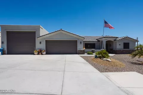2870 Havasupai Blvd, Lake Havasu City, AZ 86404