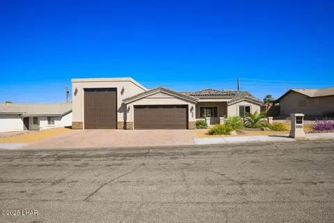 1055 Rolling Hills Dr, Lake Havasu City, AZ 86406