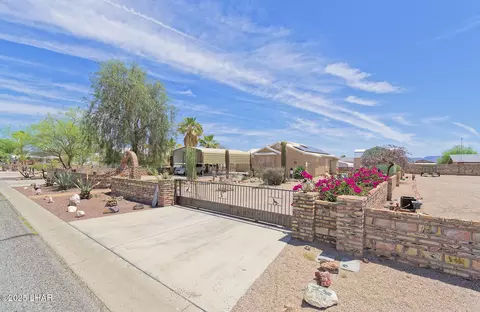 Exterior - 49689 Ruby Ave, Quartzsite, AZ 85346 photo 2 of 7