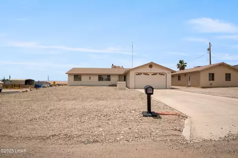 3201 Silver Saddle Dr, Lake Havasu City, AZ 86406