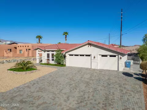 1340 Powell Dr, Lake Havasu City, AZ 86406