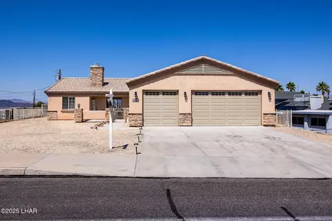 841 Thunderbolt Ave, Lake Havasu City, AZ 86406
