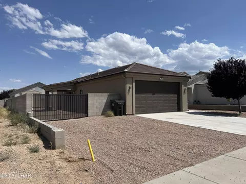3538 N Irving St, Kingman, AZ 86409