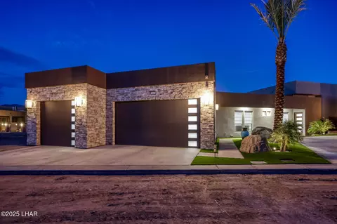 1651 Sailing Hawks # 104, Lake Havasu City, AZ 86404
