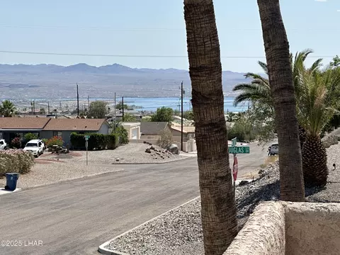 3251 Douglas Dr, Lake Havasu City, AZ 86404