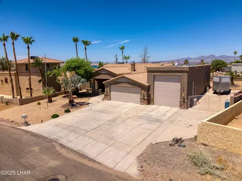 2211 Bryce Dr, Lake Havasu City, AZ 86406