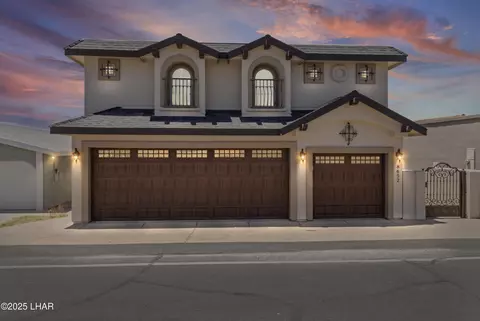 8652 Hopi Dr, Parker, AZ 85344