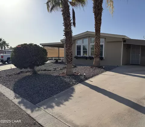 1990 Hubbell Dr, Lake Havasu City, AZ 86404
