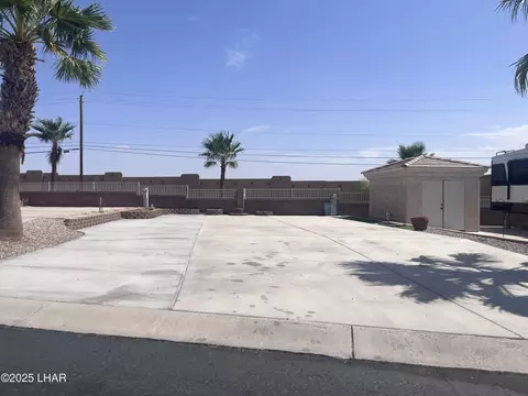 1905 Victoria Farms Apt 14 Rd, Lake Havasu City, AZ 86404