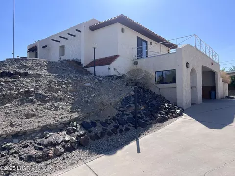 2051 Wallapai Dr, Lake Havasu City, AZ 86403