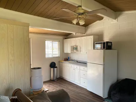 Kitchen - 9122 Riverside Drive Dr, Parker, AZ 85344 photo 2 of 2