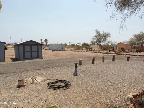 Exterior - 44112 Ocotillo St, Bouse, AZ 85325 photo 13 of 22