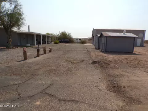 Exterior - 44112 Ocotillo St, Bouse, AZ 85325 photo 16 of 22