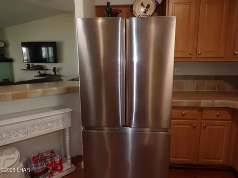 Kitchen - 44112 Ocotillo St, Bouse, AZ 85325 photo 9 of 9