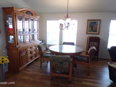 Dining - 44112 Ocotillo St, Bouse, AZ 85325 photo 2 of 4