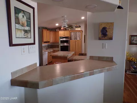 Kitchen - 44112 Ocotillo St, Bouse, AZ 85325 photo 6 of 9