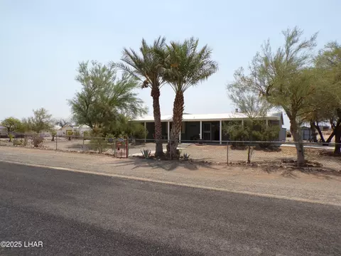 Exterior - 44112 Ocotillo St, Bouse, AZ 85325 photo 5 of 22