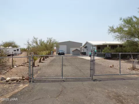 Exterior - 44112 Ocotillo St, Bouse, AZ 85325 photo 4 of 22