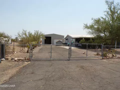 Exterior - 44112 Ocotillo St, Bouse, AZ 85325 photo 14 of 22