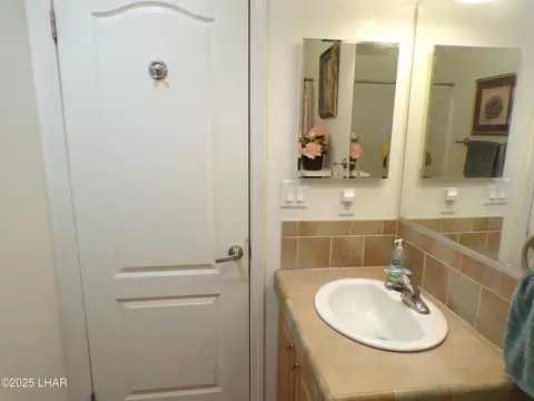Bath - 44112 Ocotillo St, Bouse, AZ 85325 photo 10 of 10