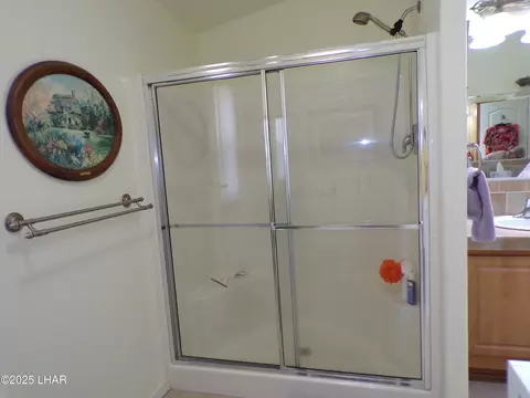 Bath - 44112 Ocotillo St, Bouse, AZ 85325 photo 1 of 10