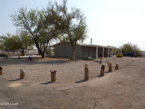 Exterior - 44112 Ocotillo St, Bouse, AZ 85325 photo 11 of 22