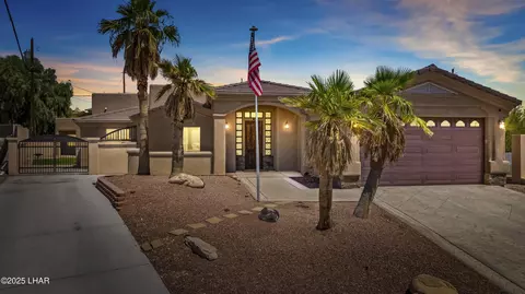 960 Huntington Pl, Lake Havasu City, AZ 86403