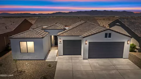 6183 Lago Grande Dr, Fort Mohave, AZ 86426