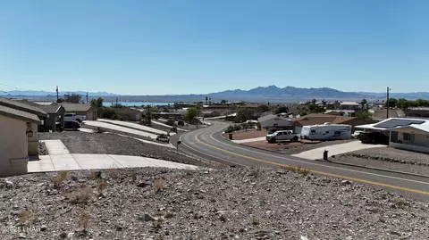 2380 Rainbow Ave N, Lake Havasu City, AZ 86403