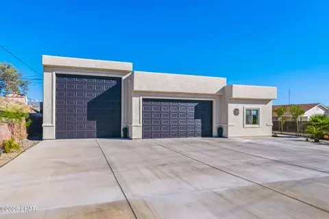 3391 Oasis Dr, Lake Havasu City, AZ 86404