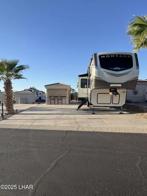 1905 Victoria Farms Apt 117 Rd, Lake Havasu City, AZ 86404