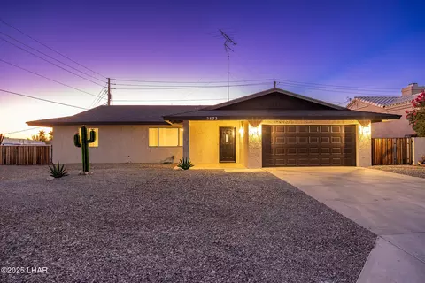 2833 War Eagle Dr, Lake Havasu City, AZ 86406