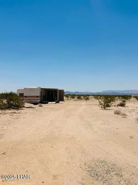 34065 71st St, Bouse, AZ 85325 photo 4