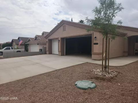 1820 Motor Ave, Kingman, AZ 86401