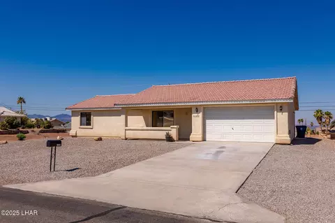 1495 Blackfoot Ln N, Lake Havasu City, AZ 86406