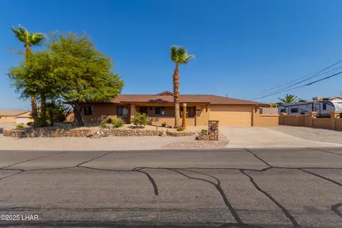 3851 Blackfoot Dr, Lake Havasu City, AZ 86406