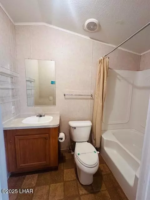Bath - 44357 Cactus St, Bouse, AZ 85325 photo 2 of 2