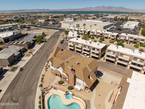 1661 Magnolia Dr #2, Lake Havasu City, AZ 86403