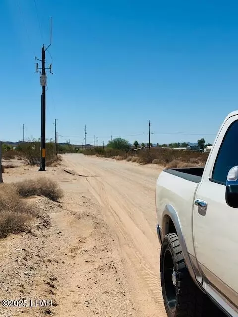 000 Winema Dr, Bouse, AZ 85325 photo 3