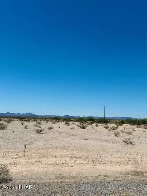 33306 Horizon Way, Bouse, AZ 85325