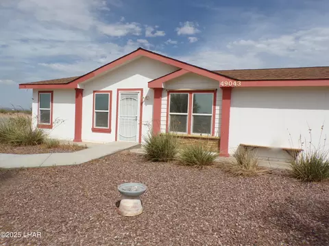 49043 Bald Eagle Ln, Bouse, AZ 85325 photo 4