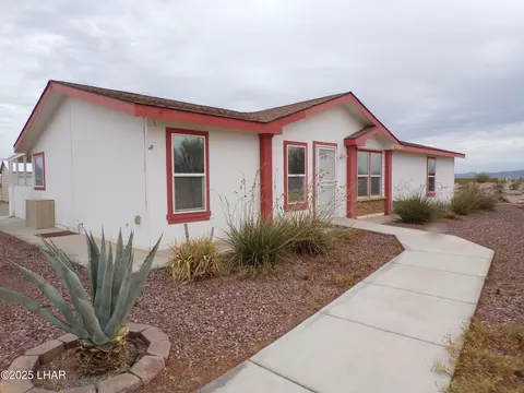 49043 Bald Eagle Ln, Bouse, AZ 85325 photo 3