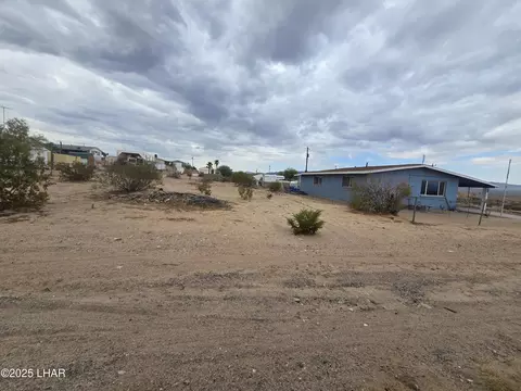 5078 Maricopa Dr, Golden Shores, AZ 86436