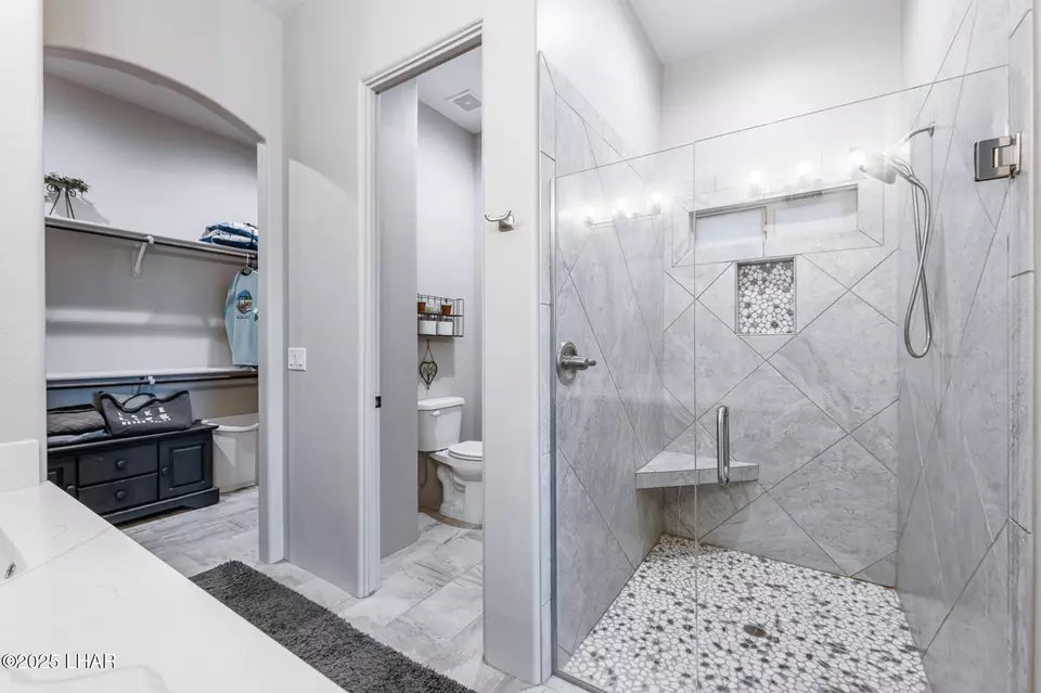 Bath - 1640 E Raintree Ave, Lake Havasu City, AZ 86404 photo 2 of 4